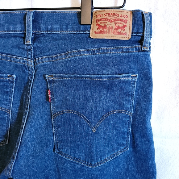 Levi's Bermuda Jean Shorts with Rolled Cuff, size 30 - Picture 6 of 9